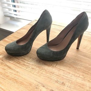 Vince Camuto Suede Platform Heels - Gray